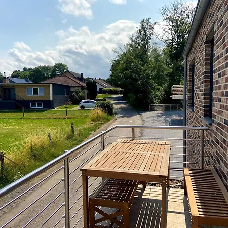 In Schmidt Mit Grill Und Garten * Nideggen